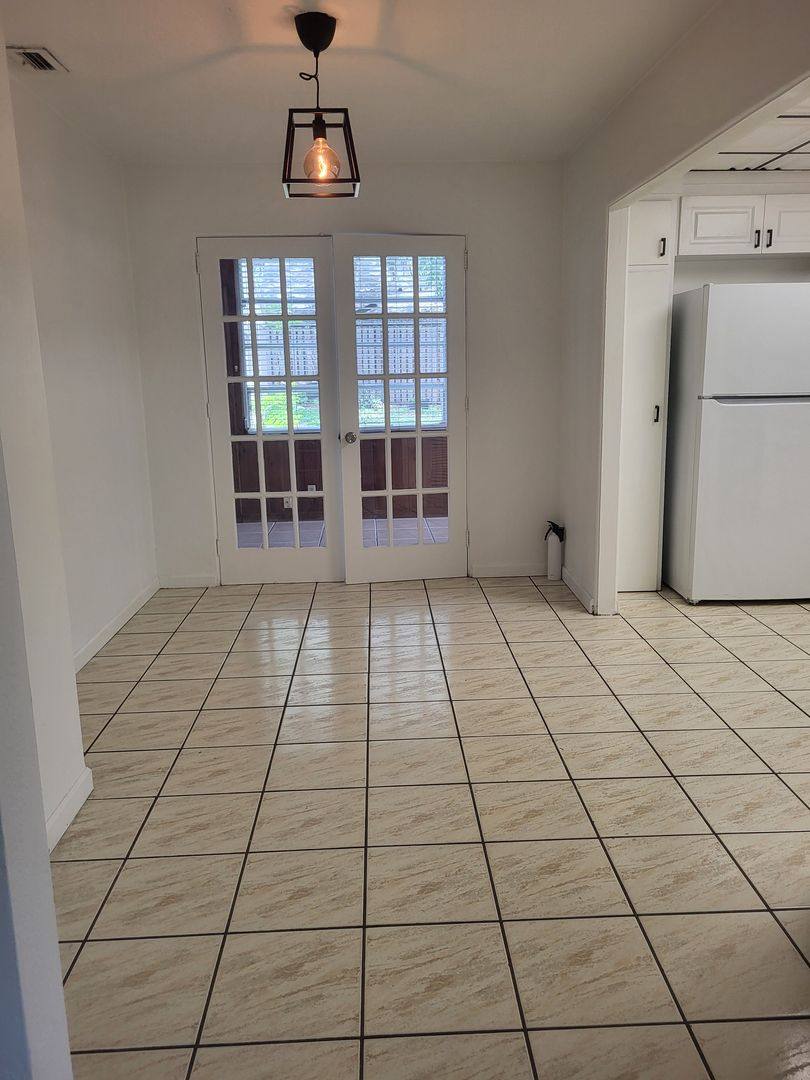 House for rent at 1712 E Kaley Ave, Orlando, FL 32806