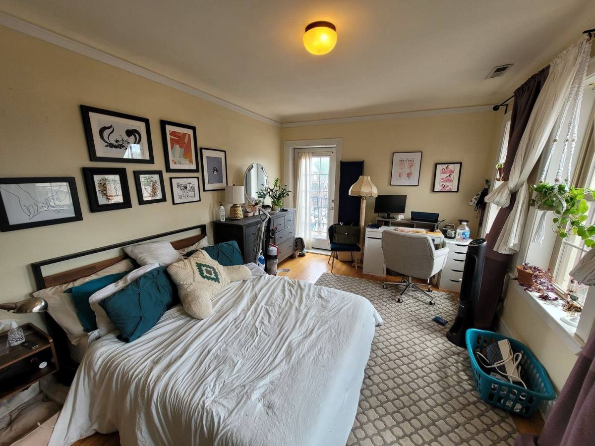 Apartment for rent at 2050 W Summerdale #1D, Chicago, IL 60625