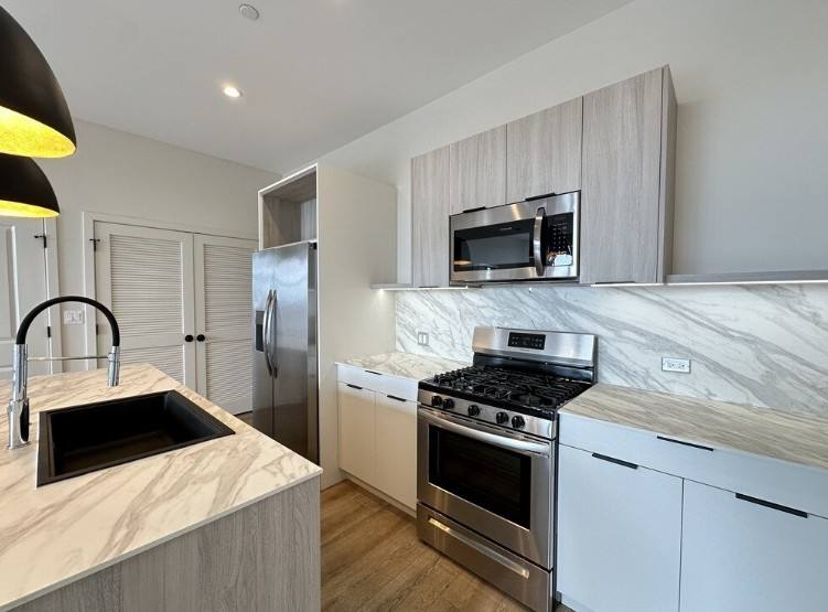 Apartment for rent at 6340 W Belmont Ave #206, Chicago, IL 60634