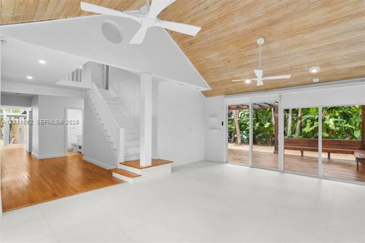 House for rent at 3945 Loquat Ave, Miami, FL 33133