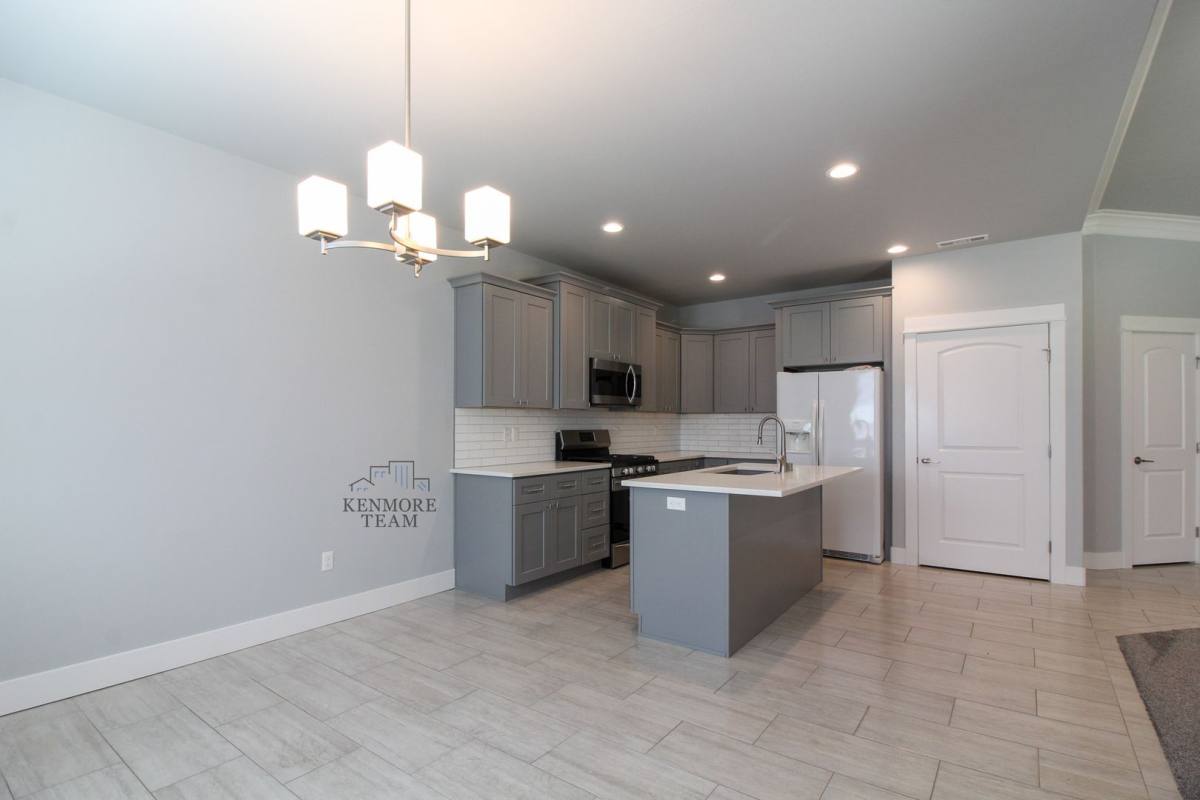 Townhouse for rent at 9114 Ruven St, Pasco, WA 99301
