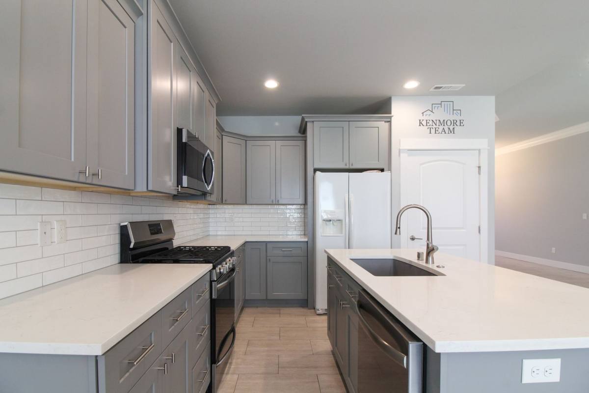 Townhouse for rent at 9114 Ruven St, Pasco, WA 99301
