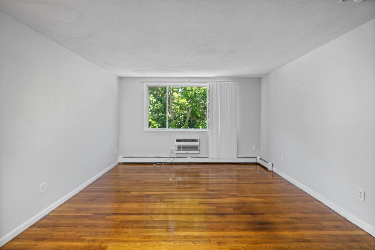 Apartment for rent at 572 Cummins Highway 16, Mattapan, MA 02126