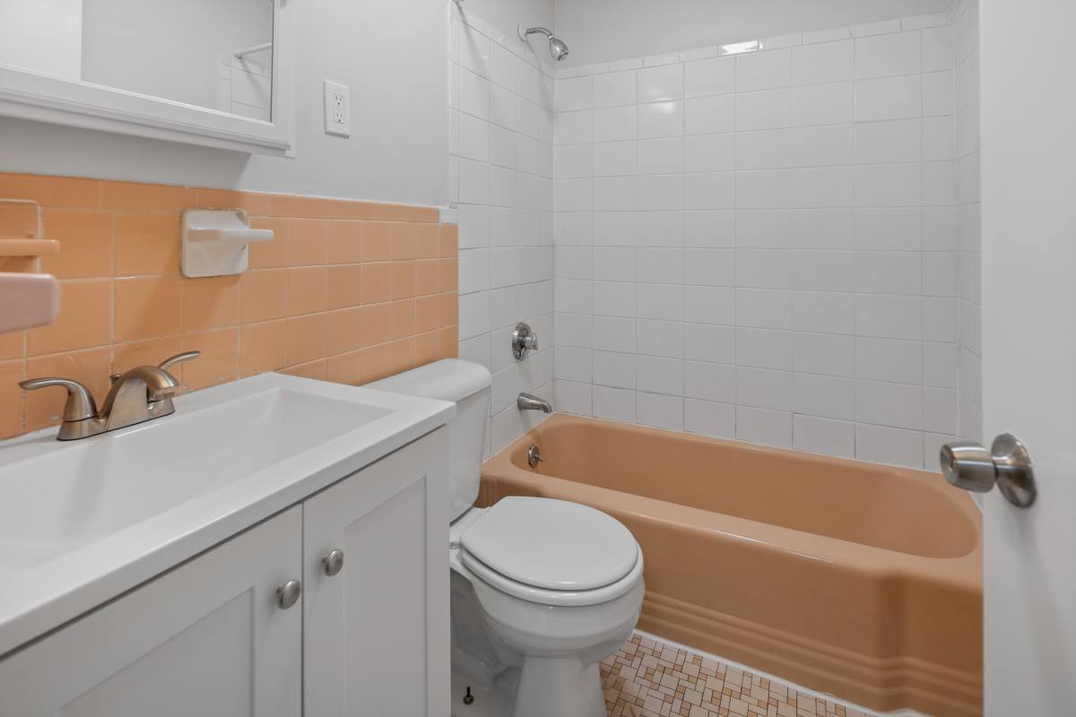 Apartment for rent at 572 Cummins Highway 16, Mattapan, MA 02126