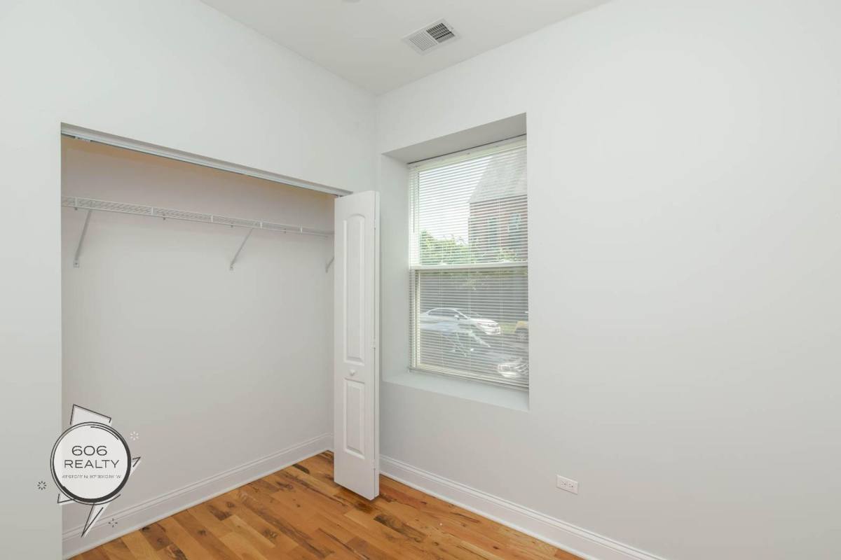 Apartment for rent at 1501 N Talman Ave #1, Chicago, IL 60622