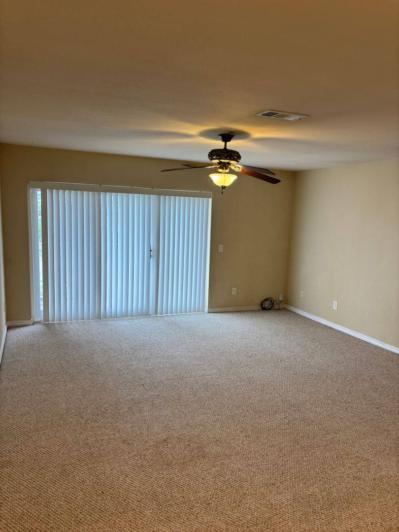 Townhouse for rent at 16032 Innerarity Point Rd, Pensacola, FL 32507