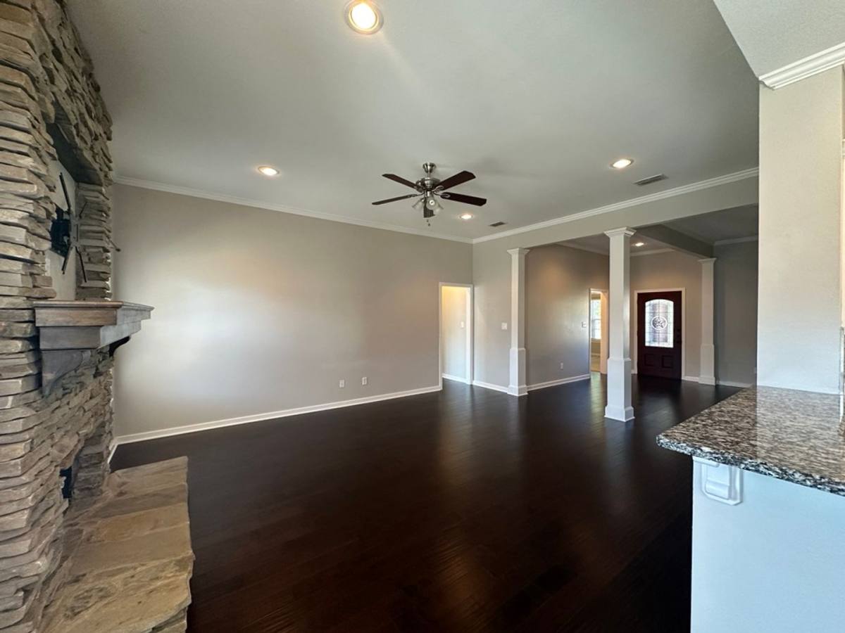 House for rent at 800 Rugby Lane, Whitehouse, TX 75791
