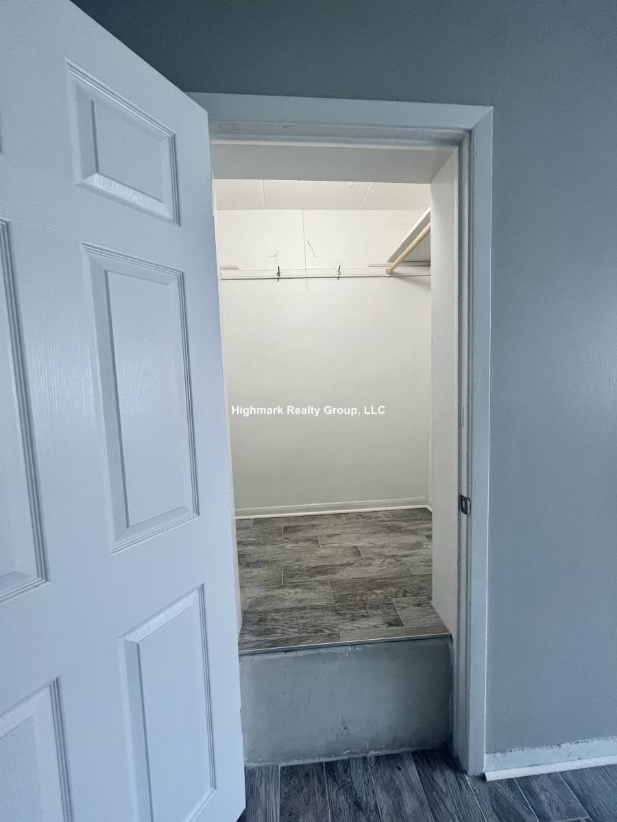 Apartment for rent at 1320 Carol St #4, Park Ridge, IL 60068