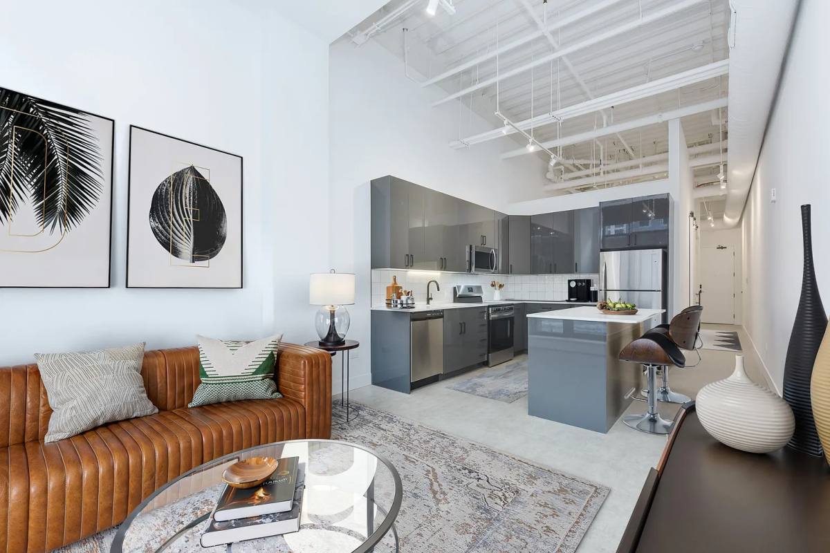 Apartment for rent at 1220 W Jackson Blvd #804, Chicago, IL 60607