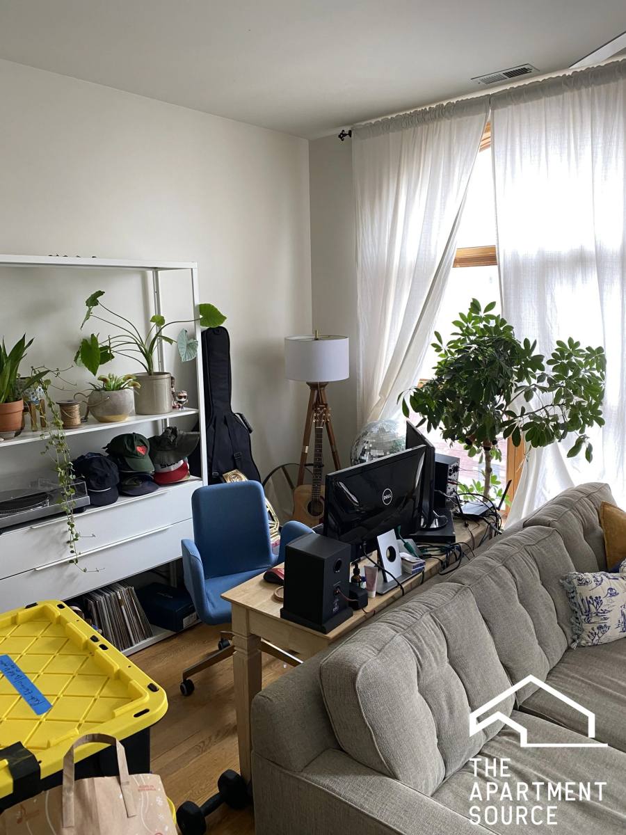 Apartment for rent at 509 N Racine Ave #4S, Chicago, IL 60642