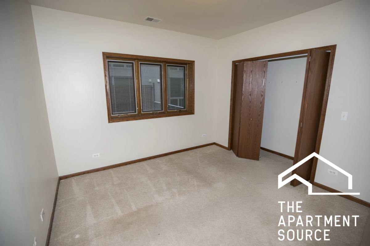 Apartment for rent at 670 N Peoria St #2, Chicago, IL 60642