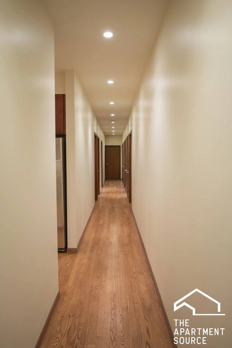 Apartment for rent at 670 N Peoria St #2, Chicago, IL 60642