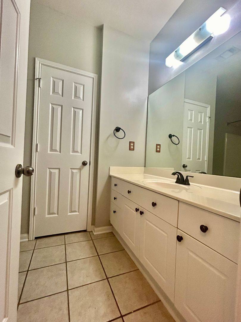 House for rent at 3297 S College St, Auburn, AL 36830
