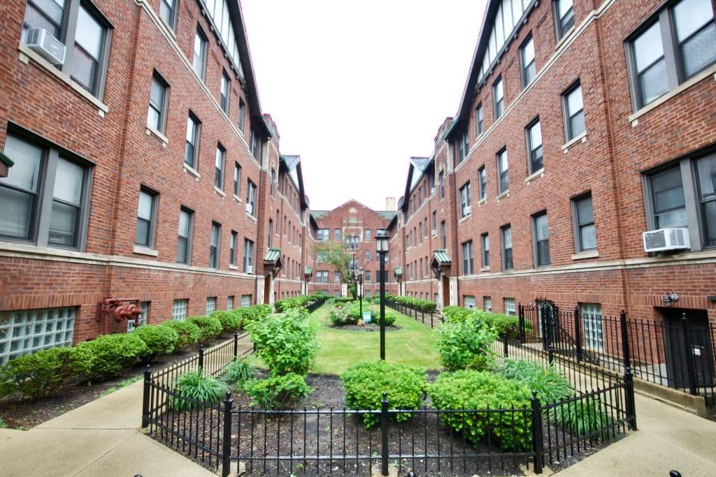 Apartment for rent at 3298 Schubert, Chicago, IL 60647