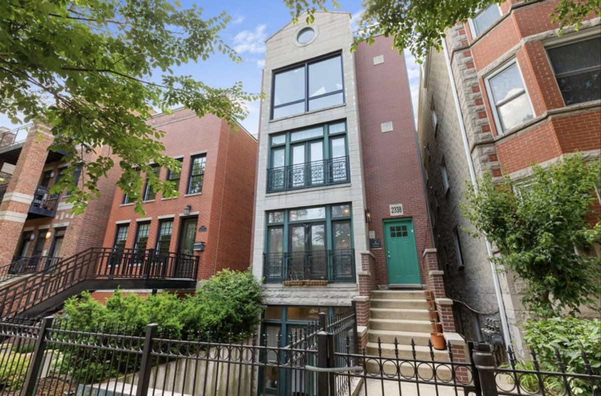 Apartment for rent at 2338 Greenview #1, Chicago, IL 60614