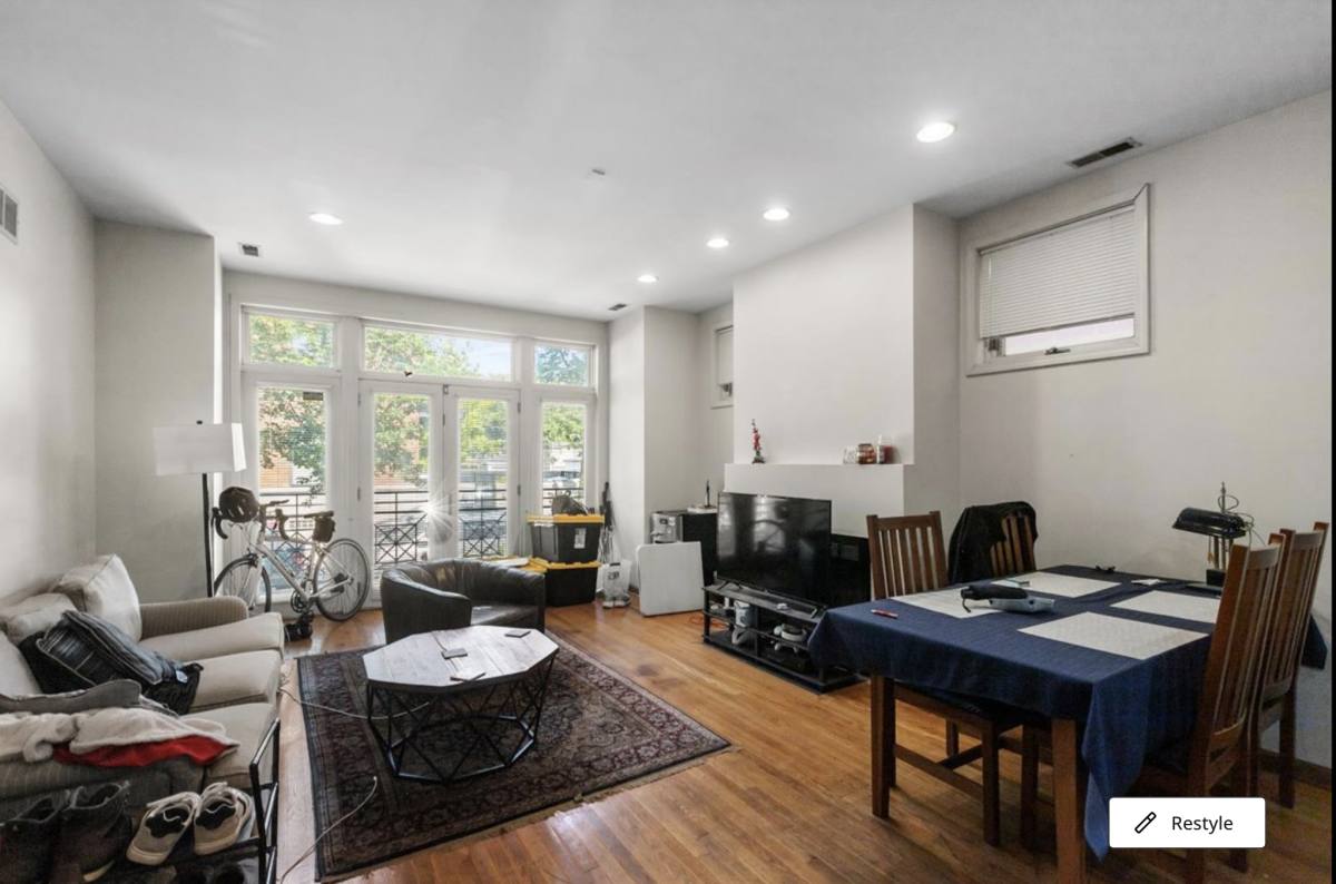 Apartment for rent at 2338 Greenview #1, Chicago, IL 60614