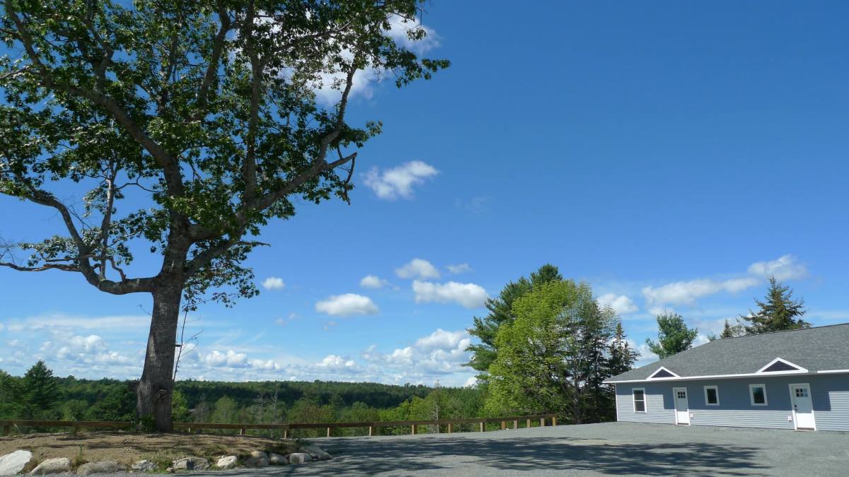Apartment for rent at 684 Pleasant St, Blue Hill, ME 04614