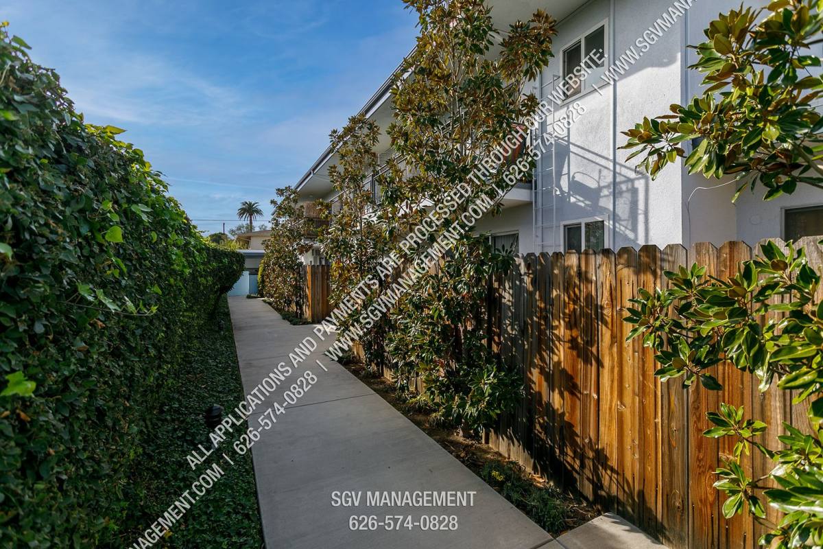 Apartment for rent at 485 S Los Robles Ave, Pasadena, CA 91101