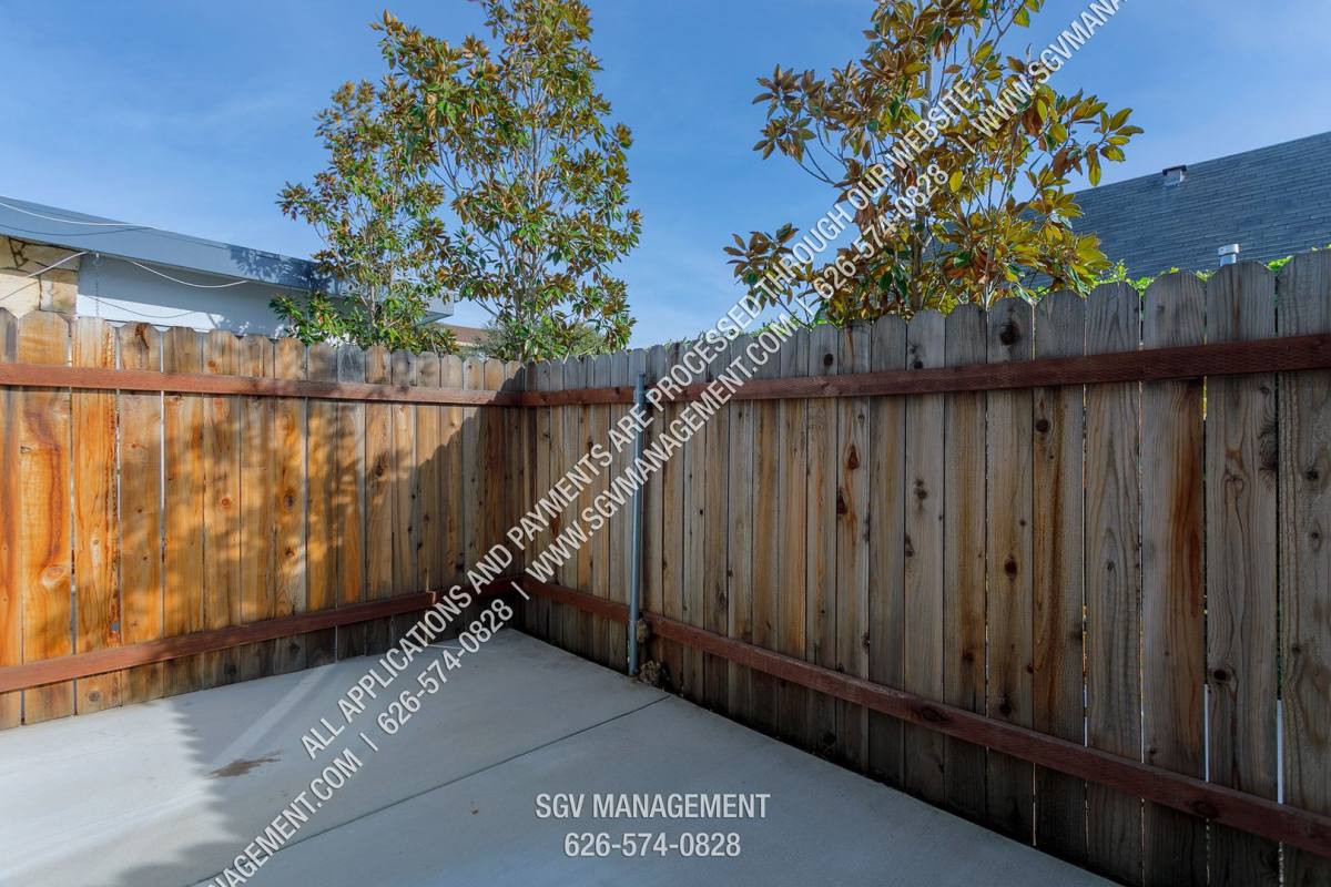 Apartment for rent at 485 S Los Robles Ave, Pasadena, CA 91101