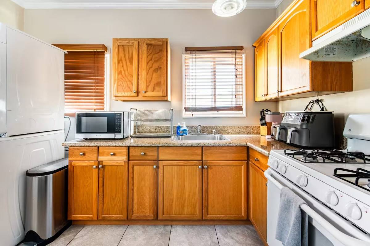Apartment for rent at 77 W Glenarm St, Pasadena, CA 91105