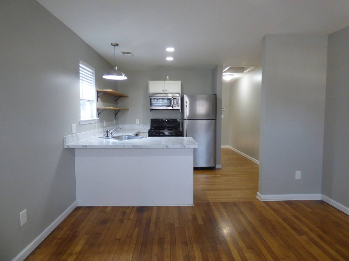 Apartment for rent at 914 N Limestone St, Lexington, KY 40505