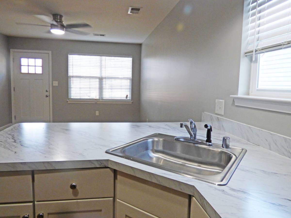 Apartment for rent at 914 N Limestone St, Lexington, KY 40505