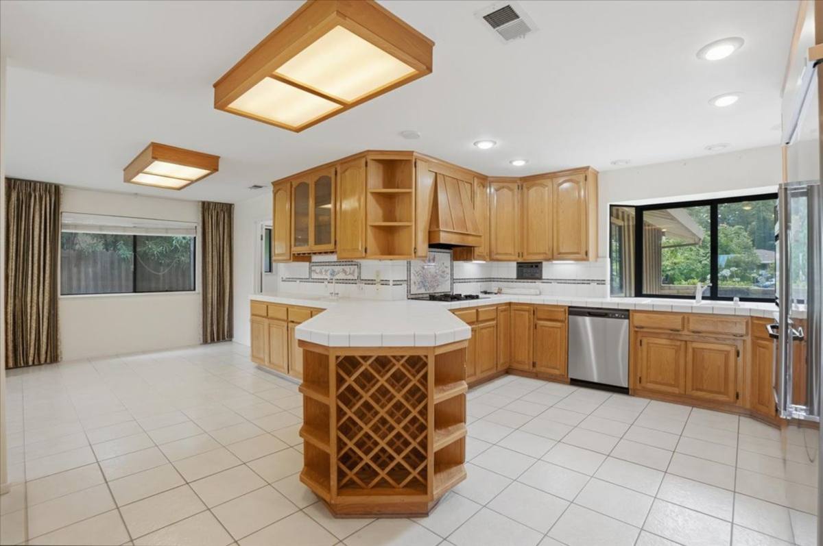 House for rent at 654 Jerome St, Davis, CA 95616