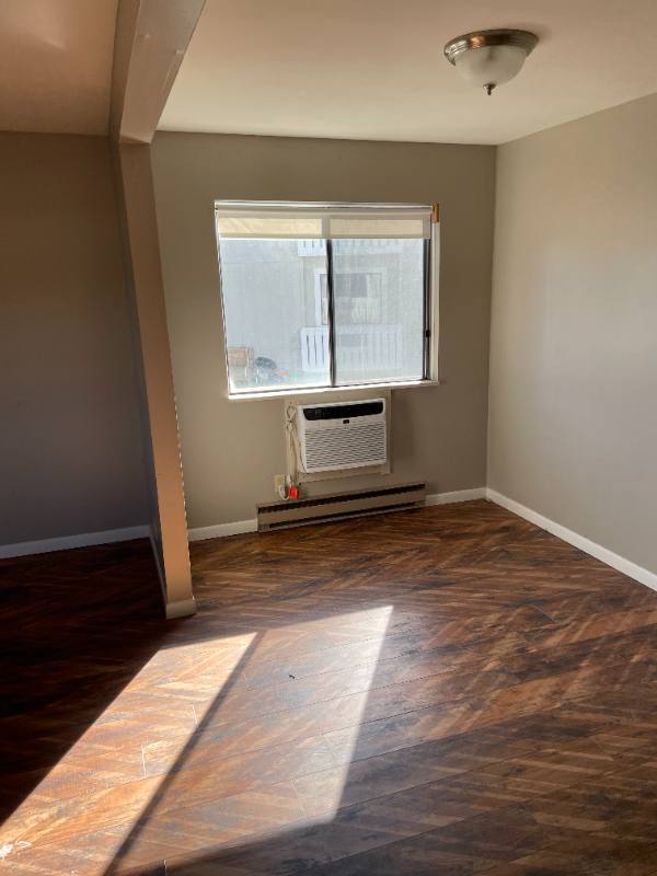 Apartment for rent at 616 S Main St, Shreve, OH 44676