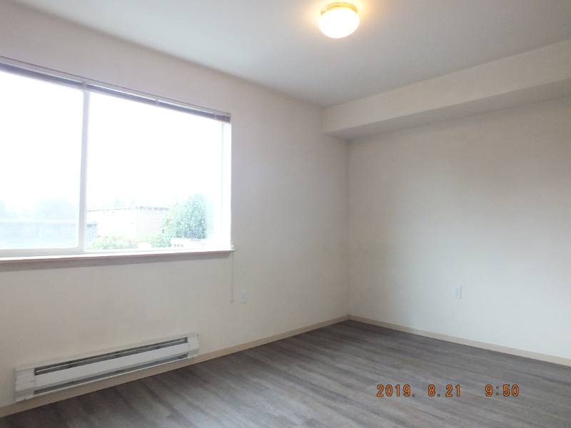 Apartment for rent at 12549 28th Ave NE, Seattle, WA 98125
