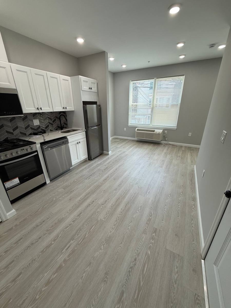 Apartment for rent at 201 Governor St, Paterson, NJ 07501