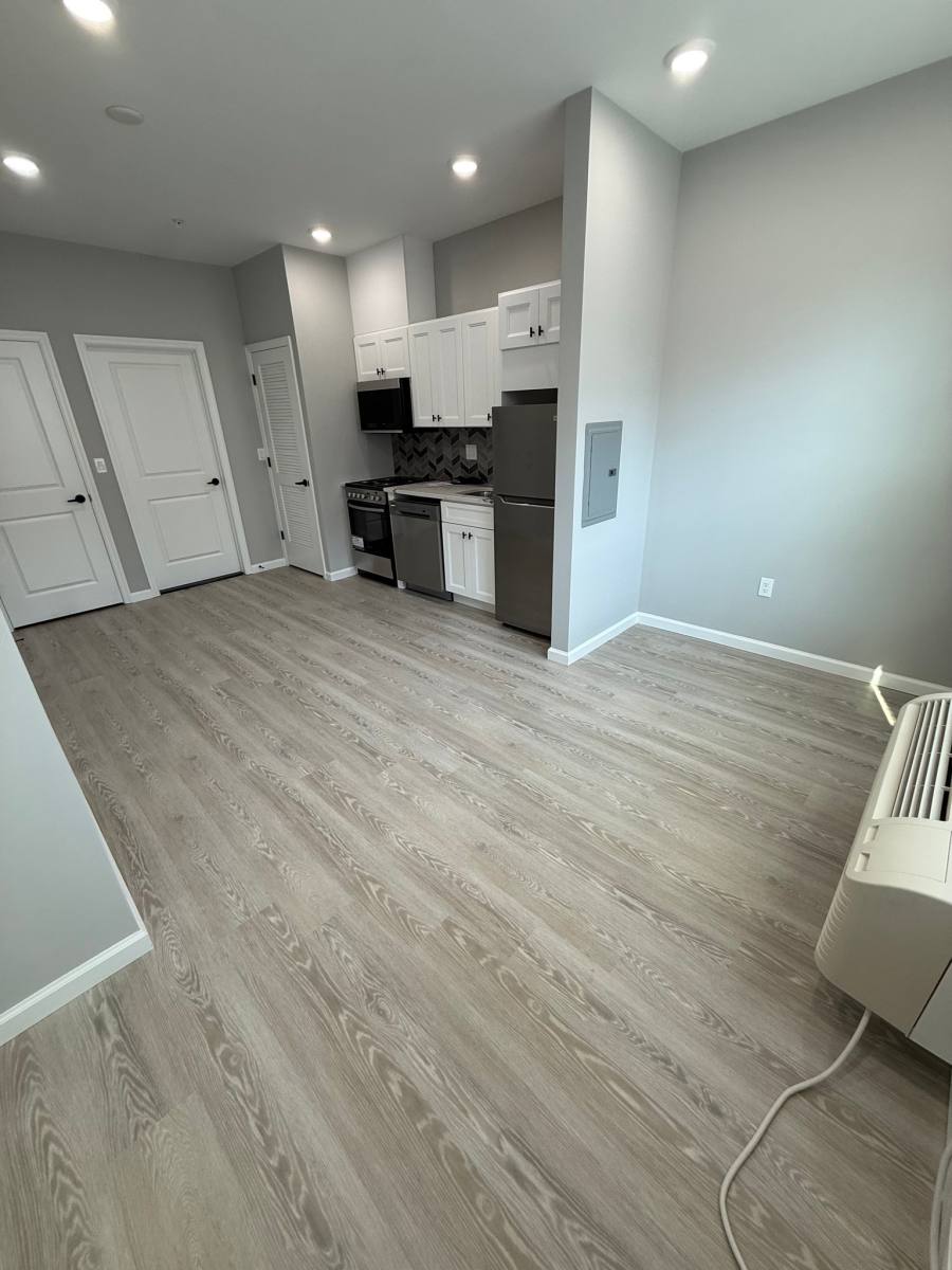 Apartment for rent at 201 Governor St, Paterson, NJ 07501