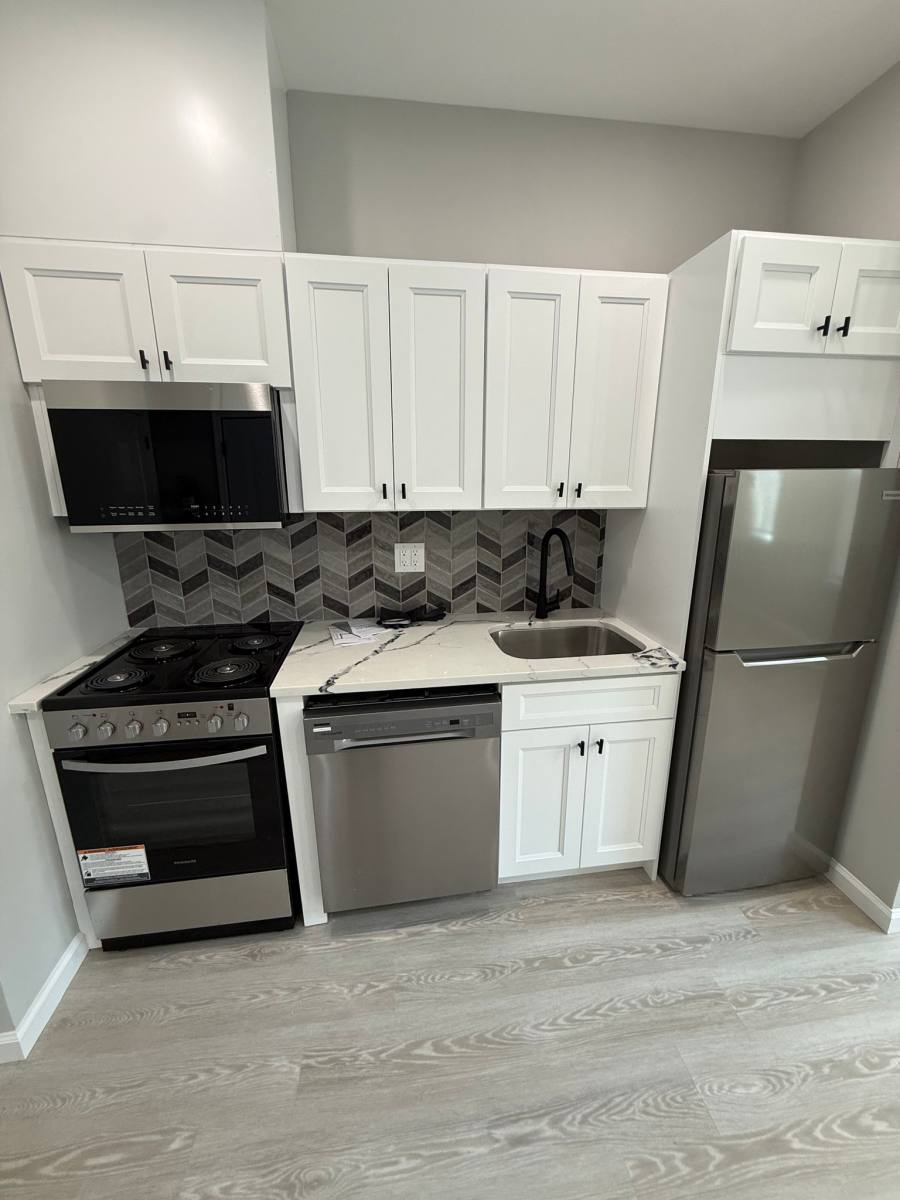 Apartment for rent at 201 Governor St, Paterson, NJ 07501