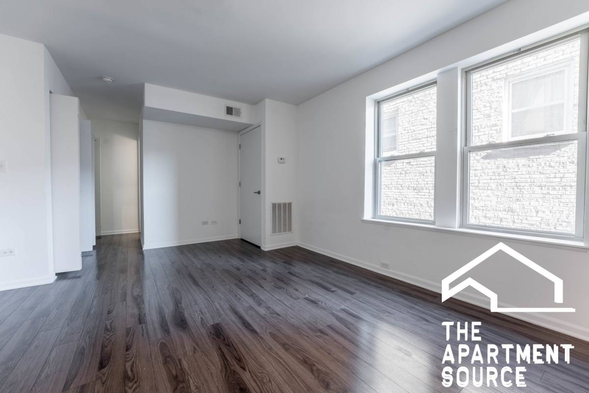 Condo for rent at 925 W Carmen Ave, Chicago, IL 60640