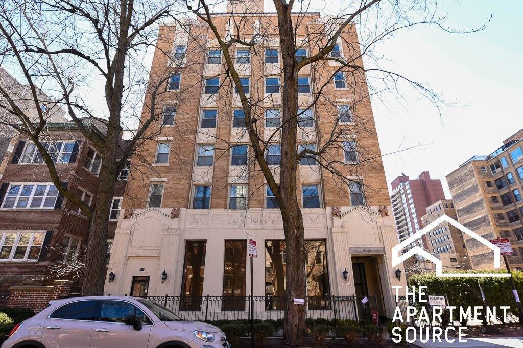 Condo for rent at 925 W Carmen Ave, Chicago, IL 60640