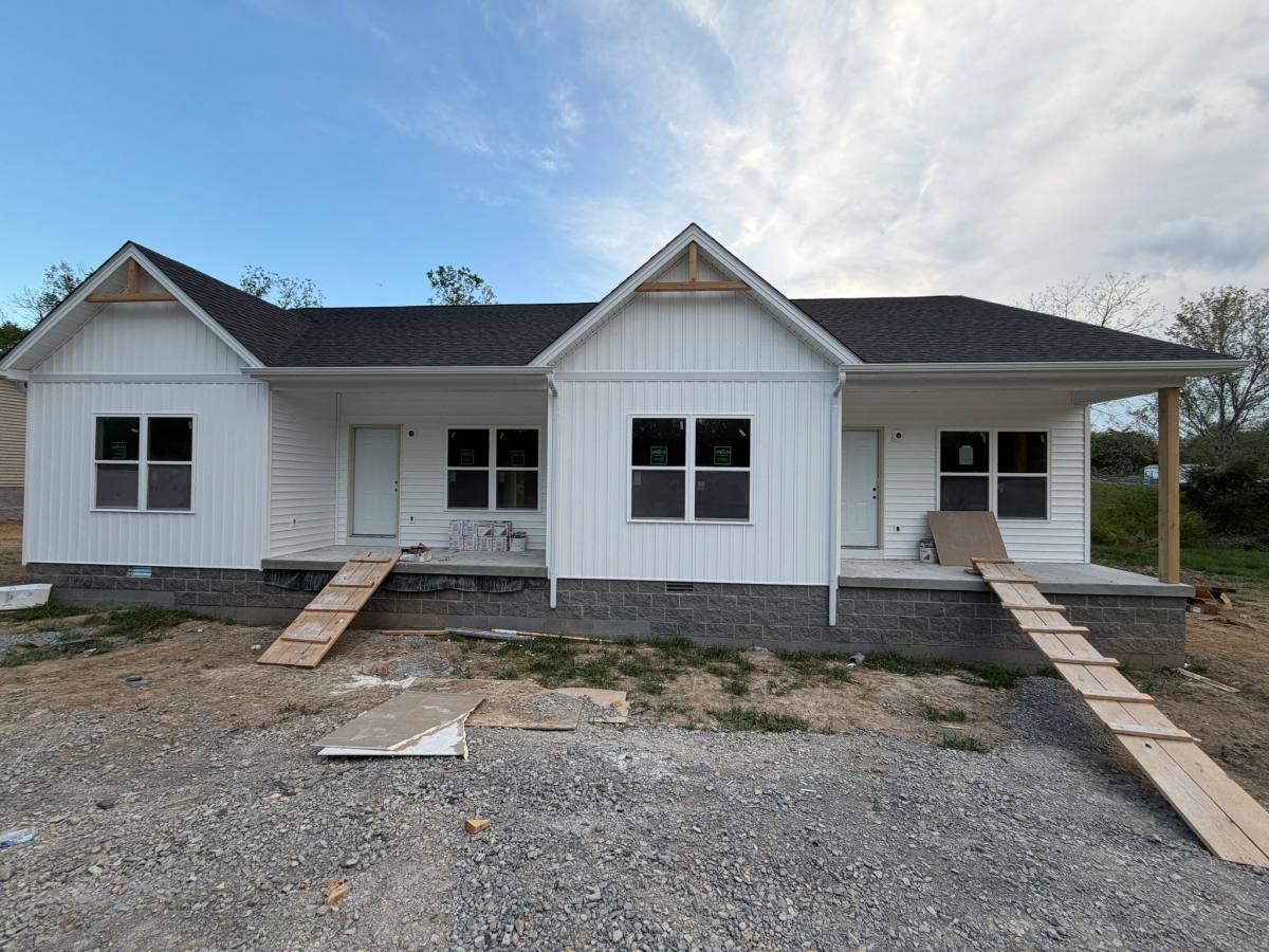 Apartment for rent at 1855 Holland Rd, Scottsville, KY 42164