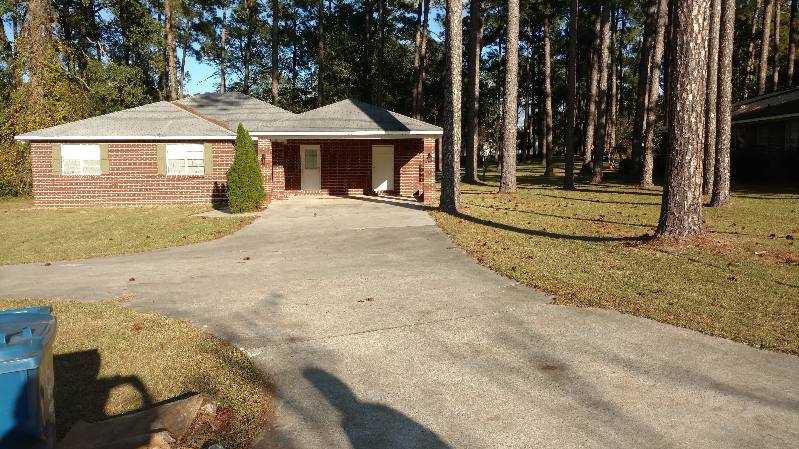 House for rent at 188 N Johnson St, Lyons, GA 30436