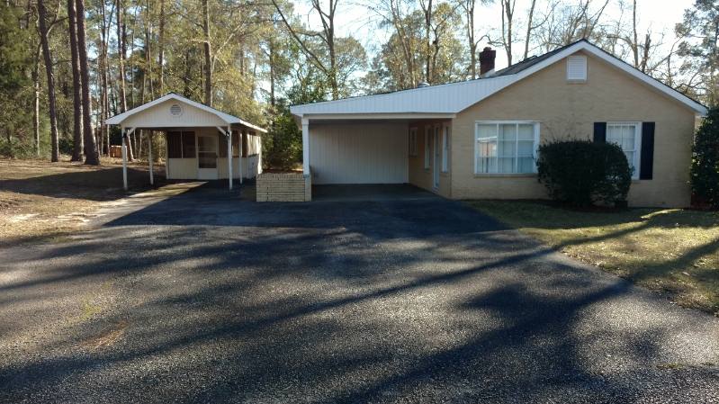 House for rent at 390 Lanier St, Lyons, GA 30436