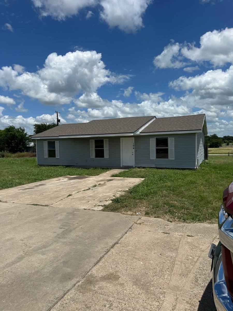 House for rent at 194 Blake Lane, China Spring, TX 76633