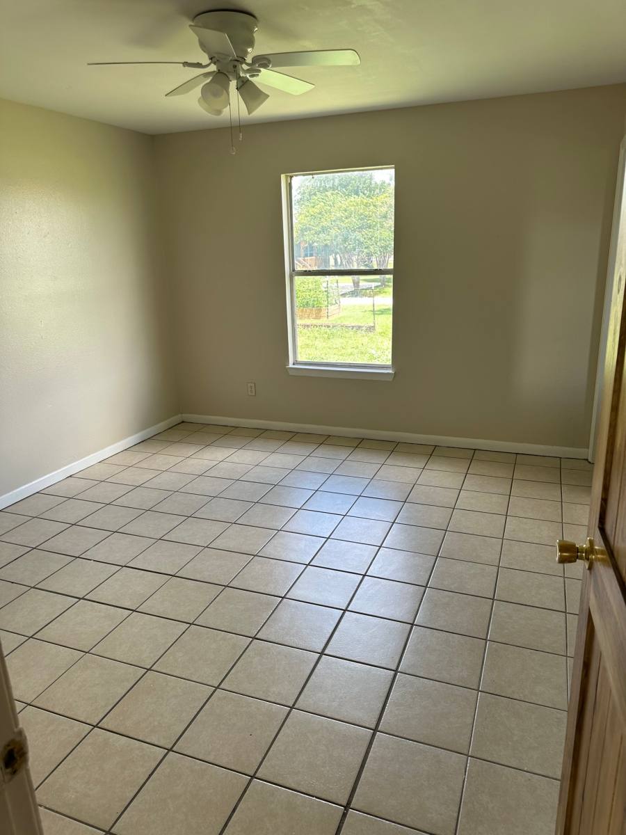 House for rent at 194 Blake Lane, China Spring, TX 76633