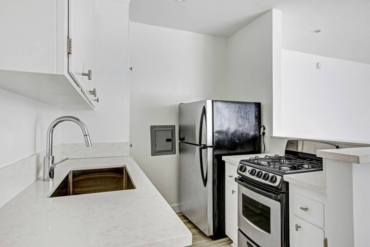 Apartment for rent at 519 Hill St, Santa Monica, CA 90405