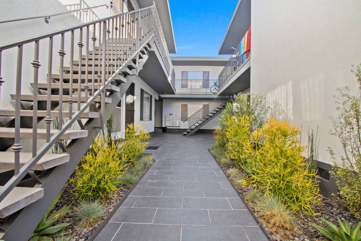 Apartment for rent at 519 Hill St, Santa Monica, CA 90405