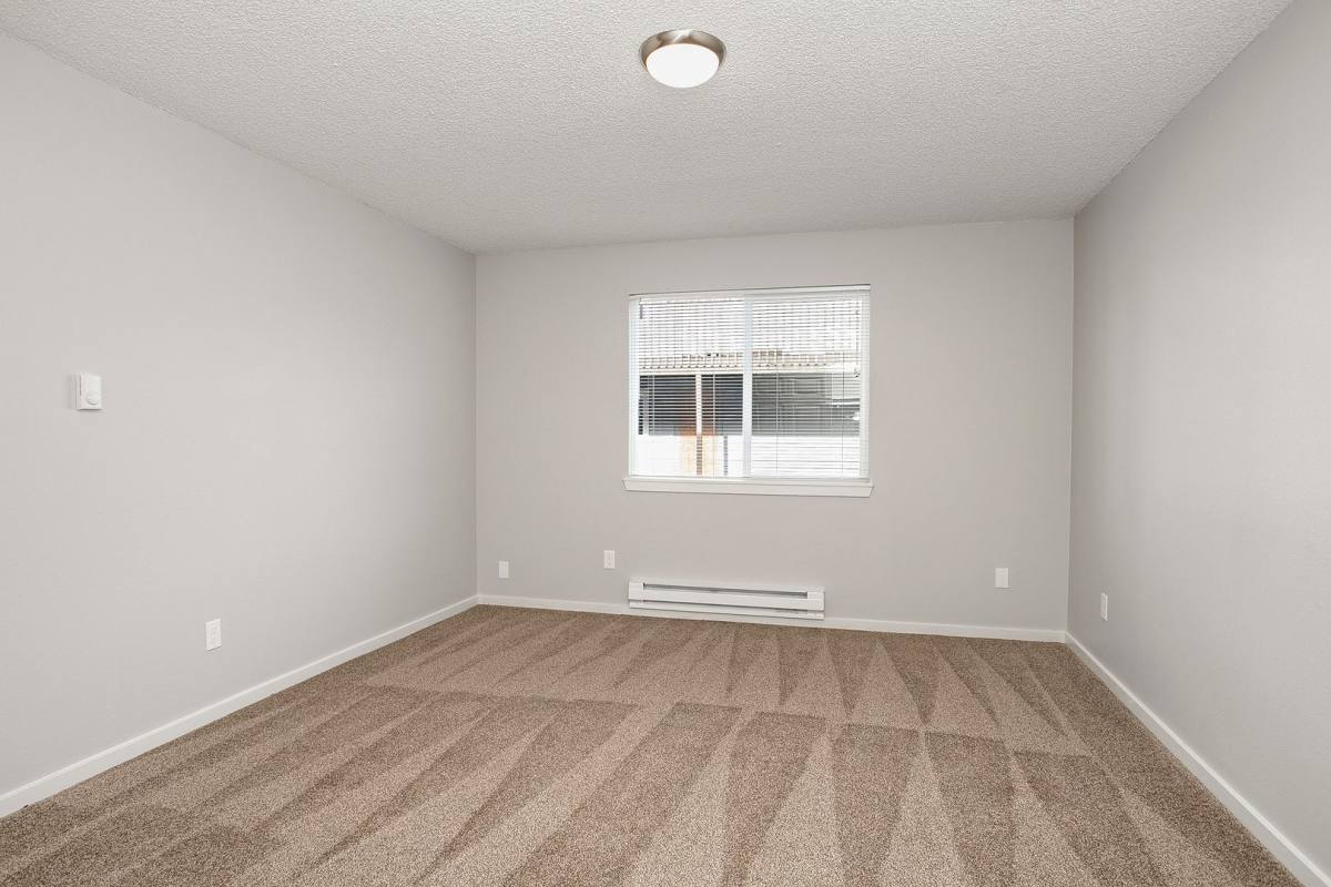 Condo for rent at 1418 Valley Ave E, Sumner, WA 98390