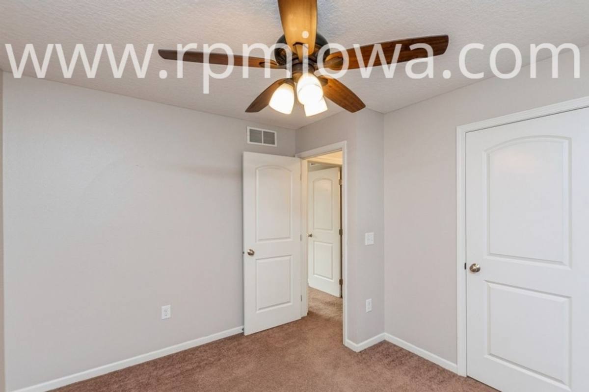 House for rent at 5016 NE Innsbruck Dr, Ankeny, IA 50021