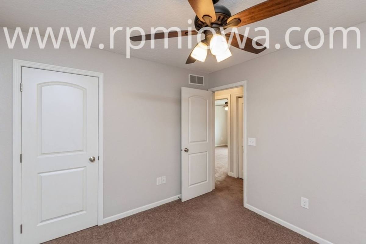 House for rent at 5016 NE Innsbruck Dr, Ankeny, IA 50021