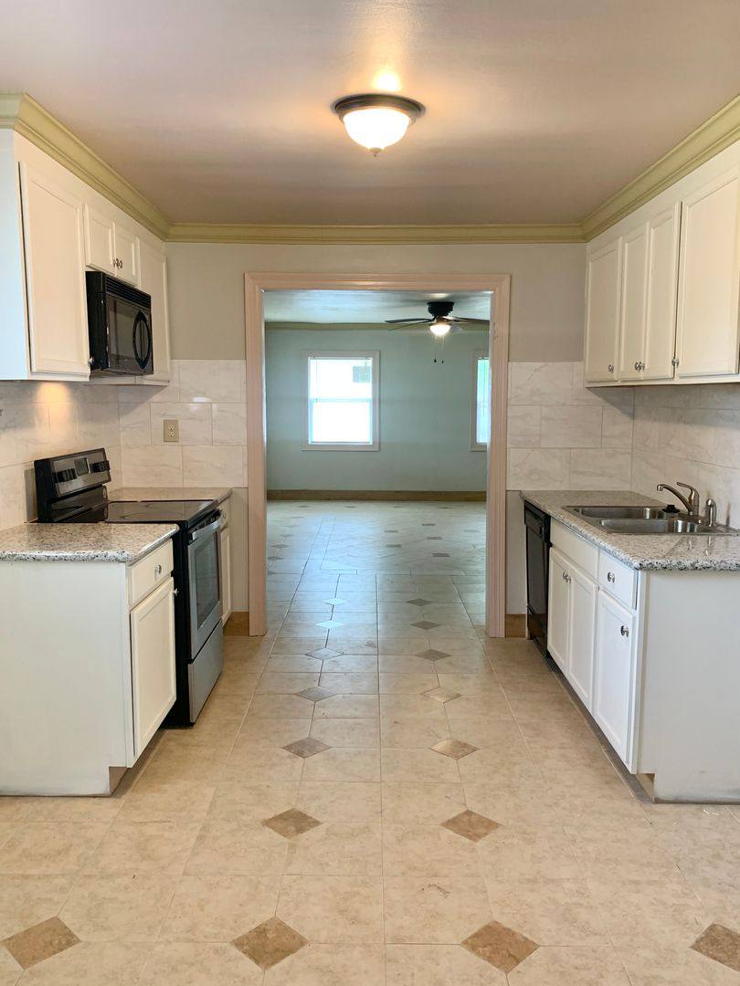 House for rent at 5255 Astoria Dr, Baton Rouge, LA 70812