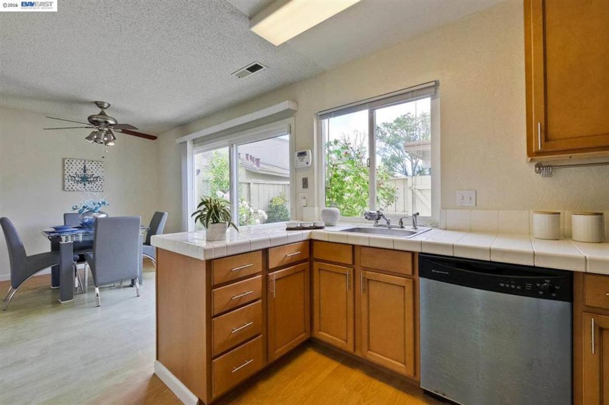 Townhouse for rent at 4132 Jamaica Terrace, Fremont, CA 94555