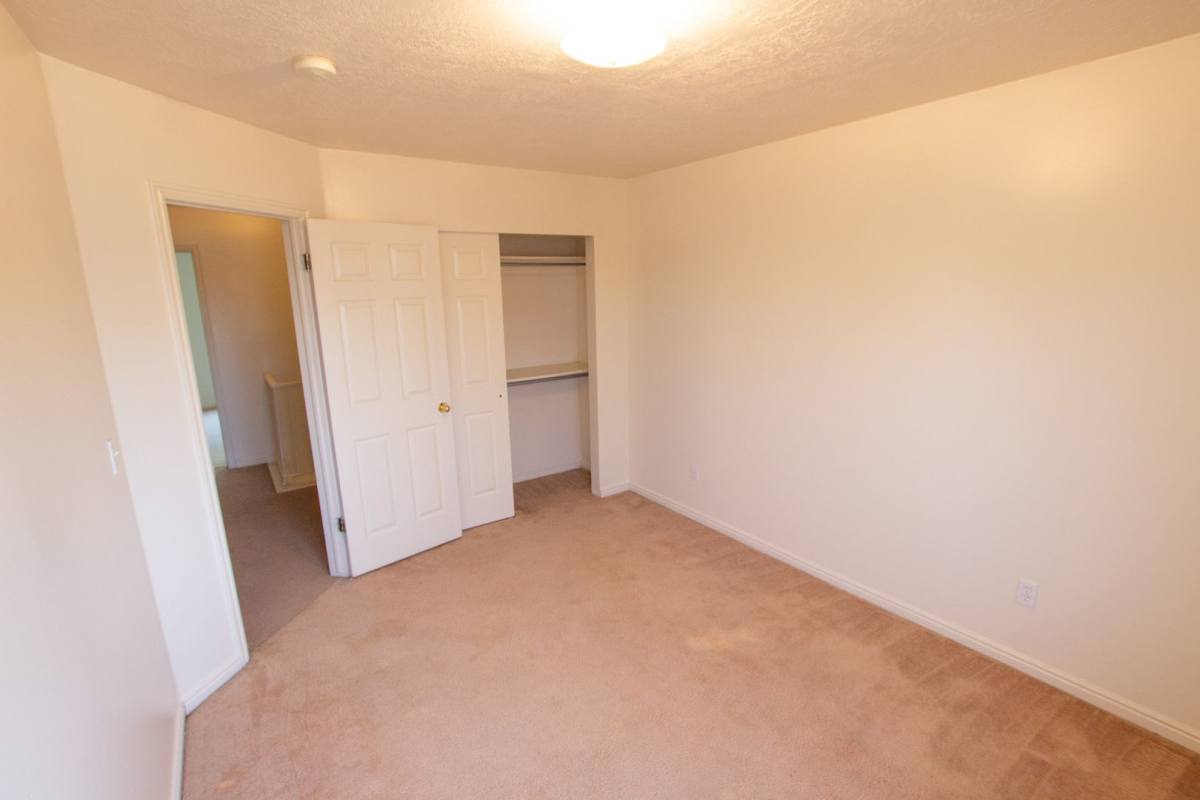 Apartment for rent at 488 Elm St, Layton, UT 84041
