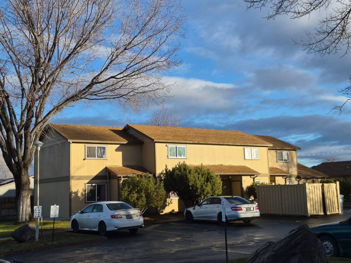 Apartment for rent at 724 NW 4th St, Redmond, OR 97756