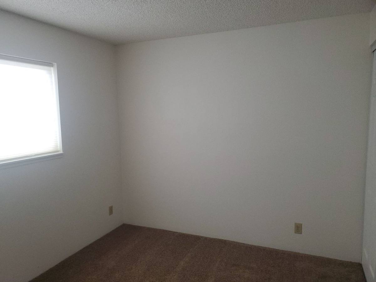 Apartment for rent at 724 NW 4th St, Redmond, OR 97756