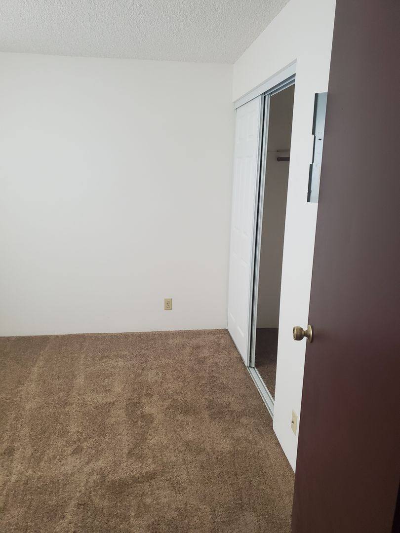 Apartment for rent at 724 NW 4th St, Redmond, OR 97756